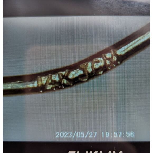 14K Yellow Gold Faceted Hoop Earrings – Italy Marked, 1.02g, 20mm Diameter - Picture 4 of 4